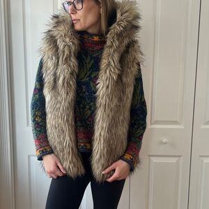 Artizia Sunday Best Ovid Faux Fur Vest